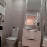 Mia Plus!! Self Check-in!! Apartmán