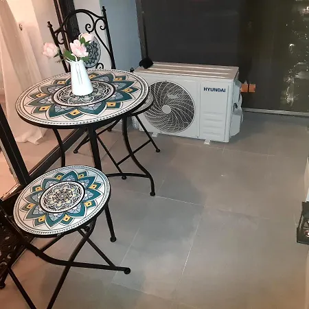 Appartement Mia Plus!! Self Check-in!! Boekarest