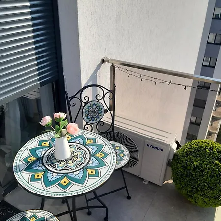 Mia Plus!! Self Check-in!! *