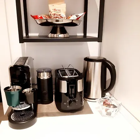 Mia Plus!! Self Check-In!!